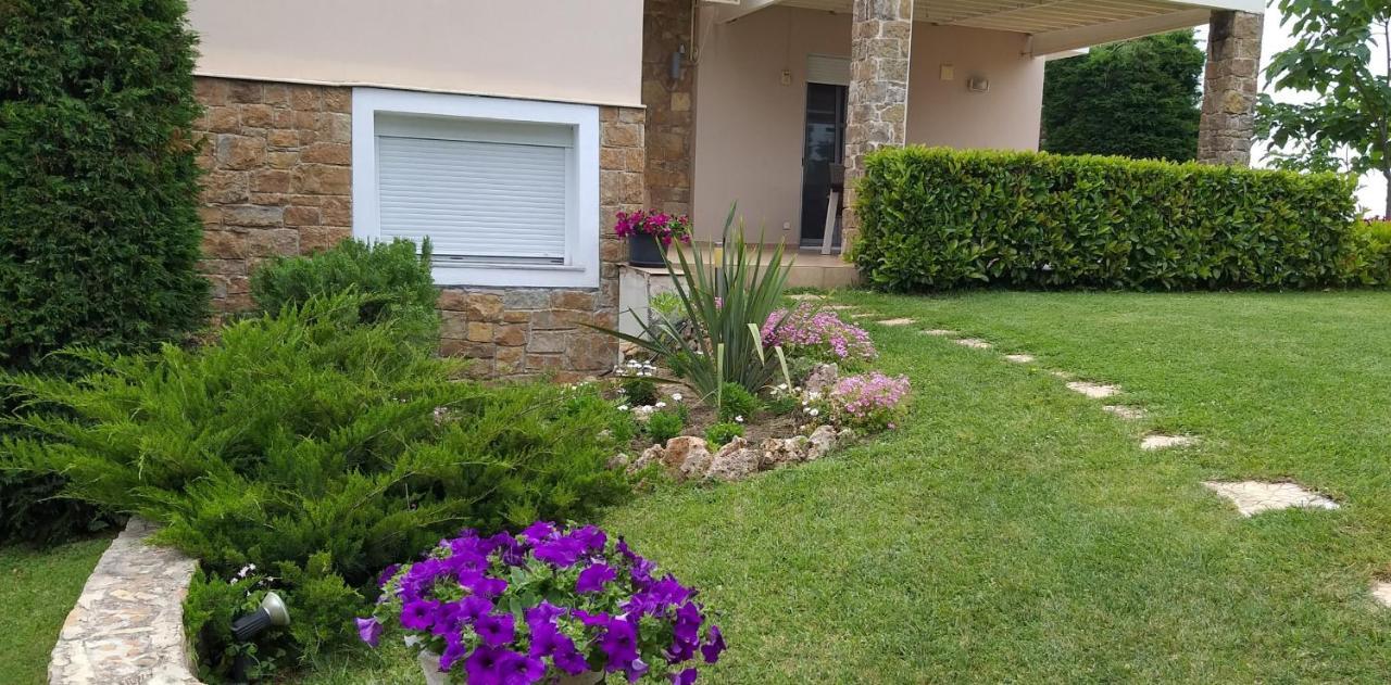Villa Achilleos *