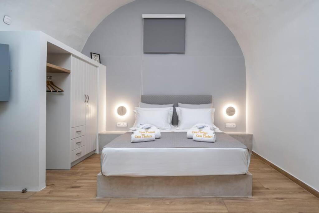Casa Tholari Al Mare * Pera Gyalos