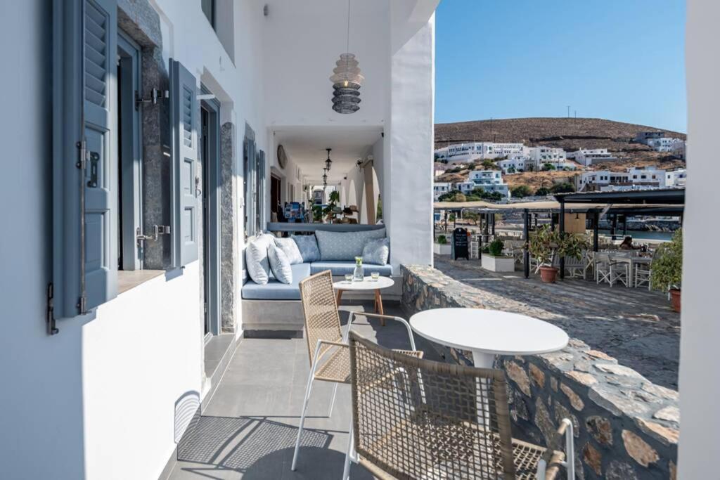 Casa Tholari Al Mare * Pera Gyalos