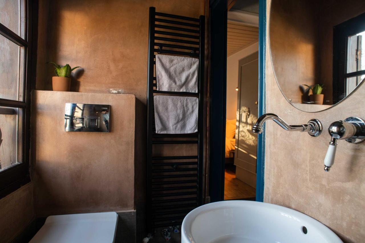 Philos Guest house *