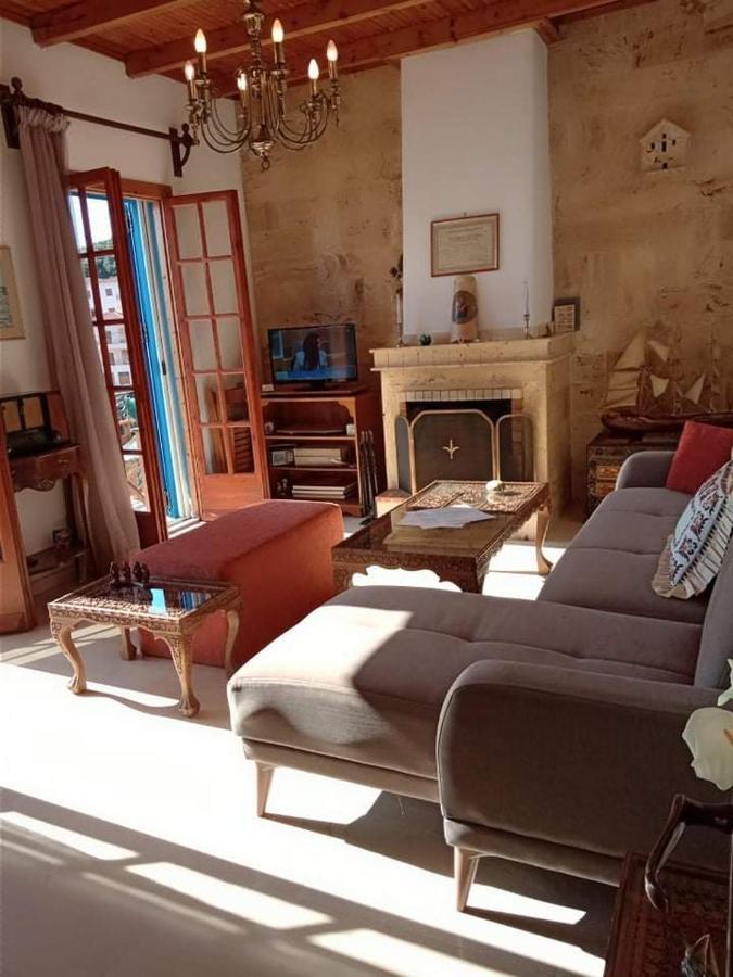 Fey's House Waterfront - Holiday home