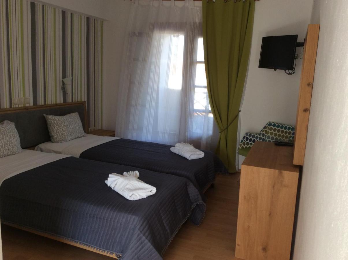 Marina Hotel