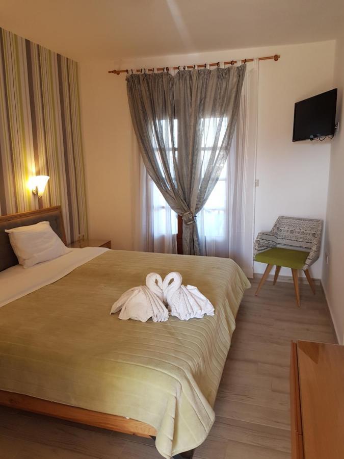 Marina Hotel