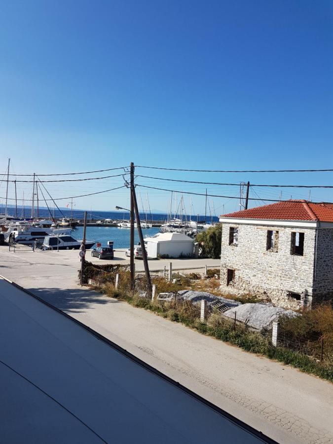 Marina Nikiti (Sithonia)