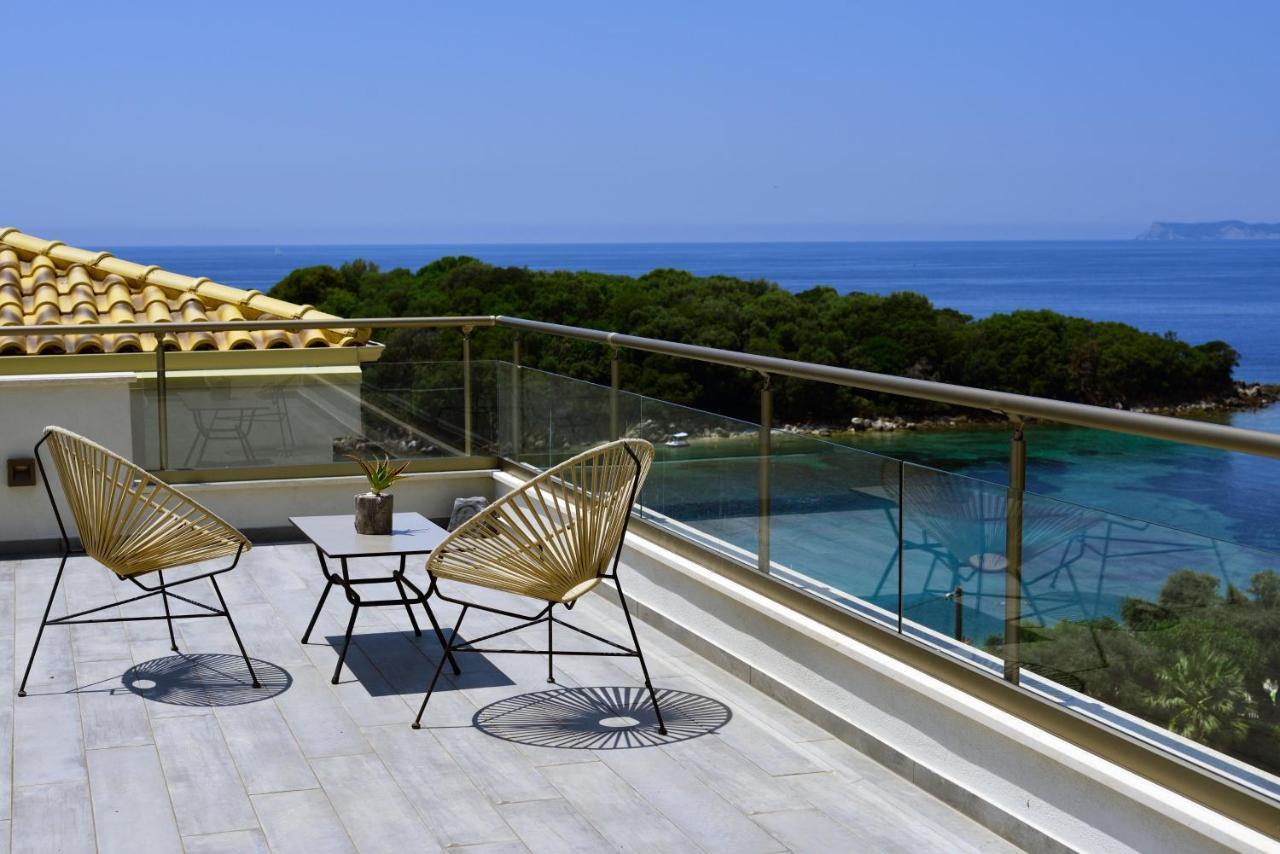 Prima Vista Beachfront Boutique Hotel 5*