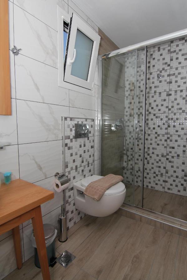 Apartment Kostis *