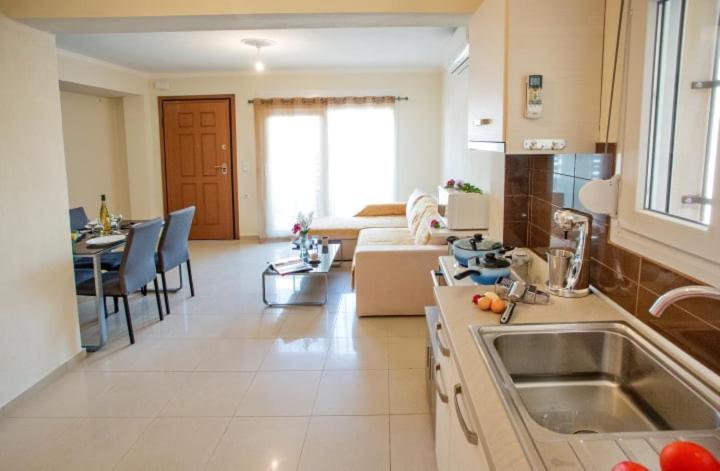 E & M Apartment *