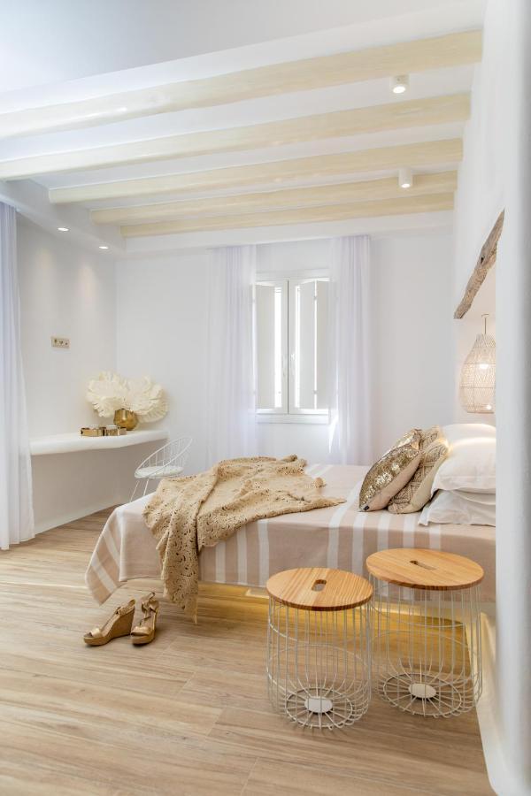 Gold & White *