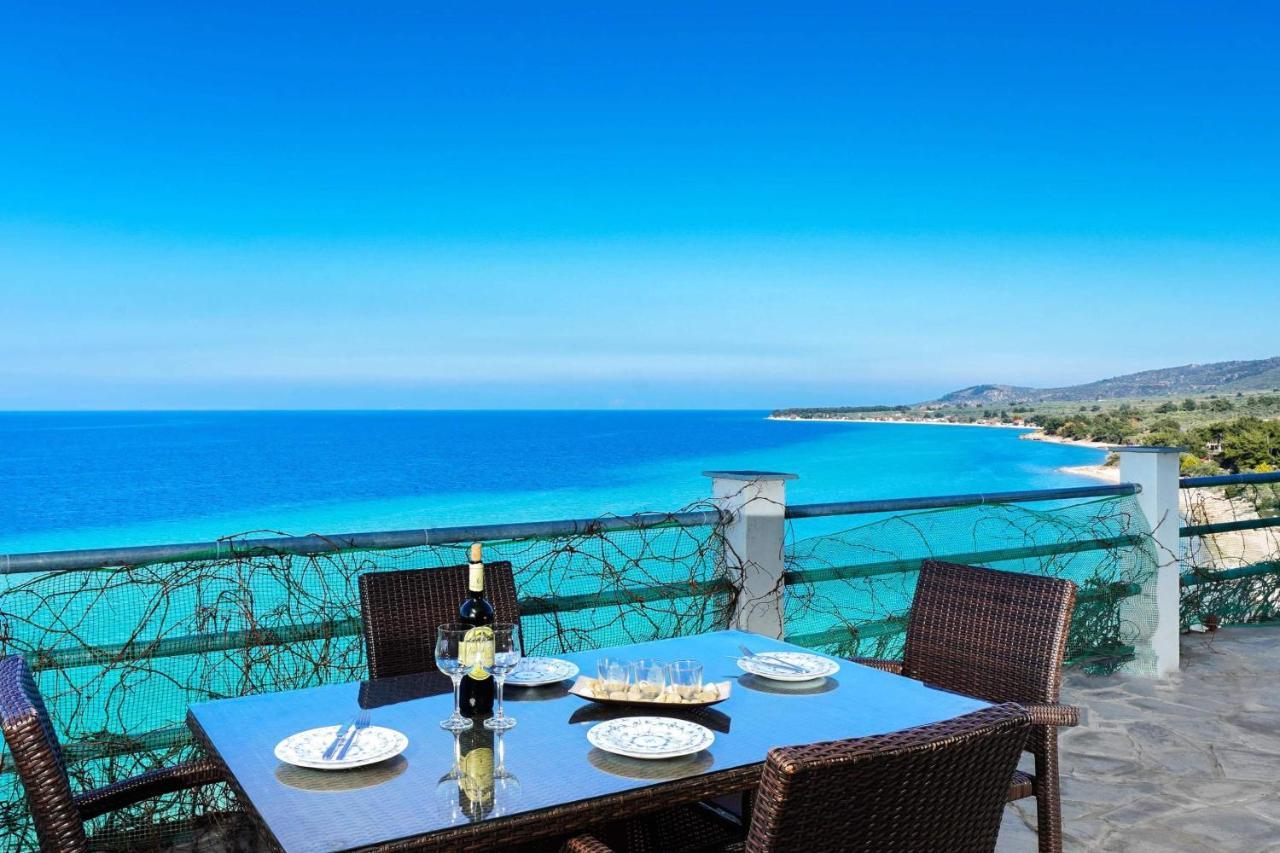 Thini Sea View *