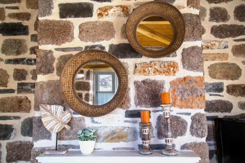 Lithos Poros Villa *