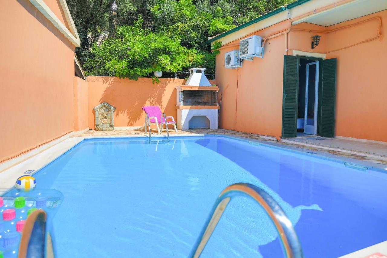 Mare Vista Ariadni Villa *