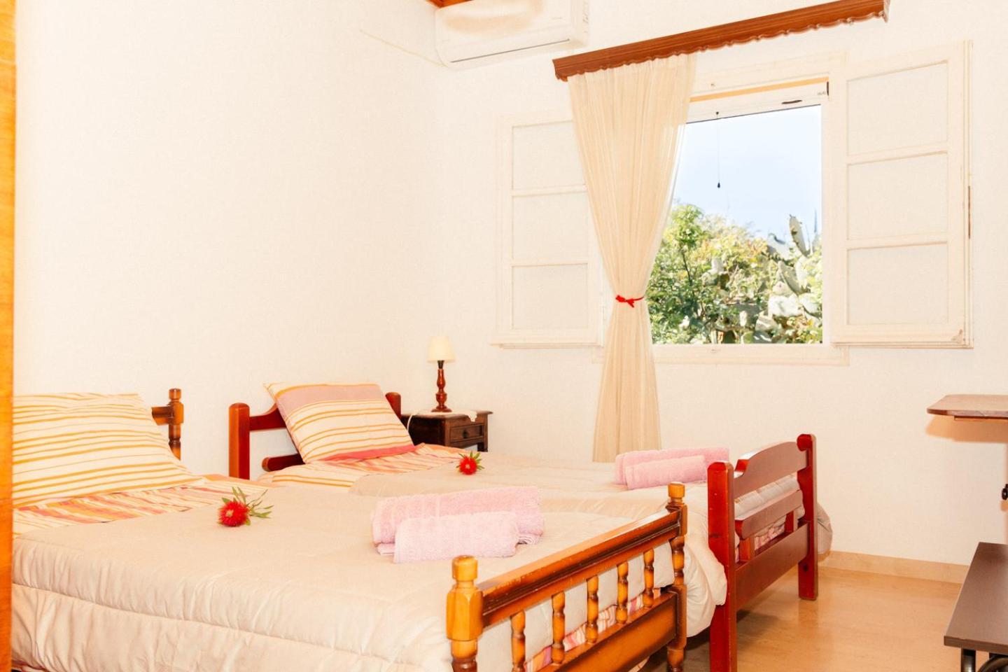 Private Dula With Ocean View *