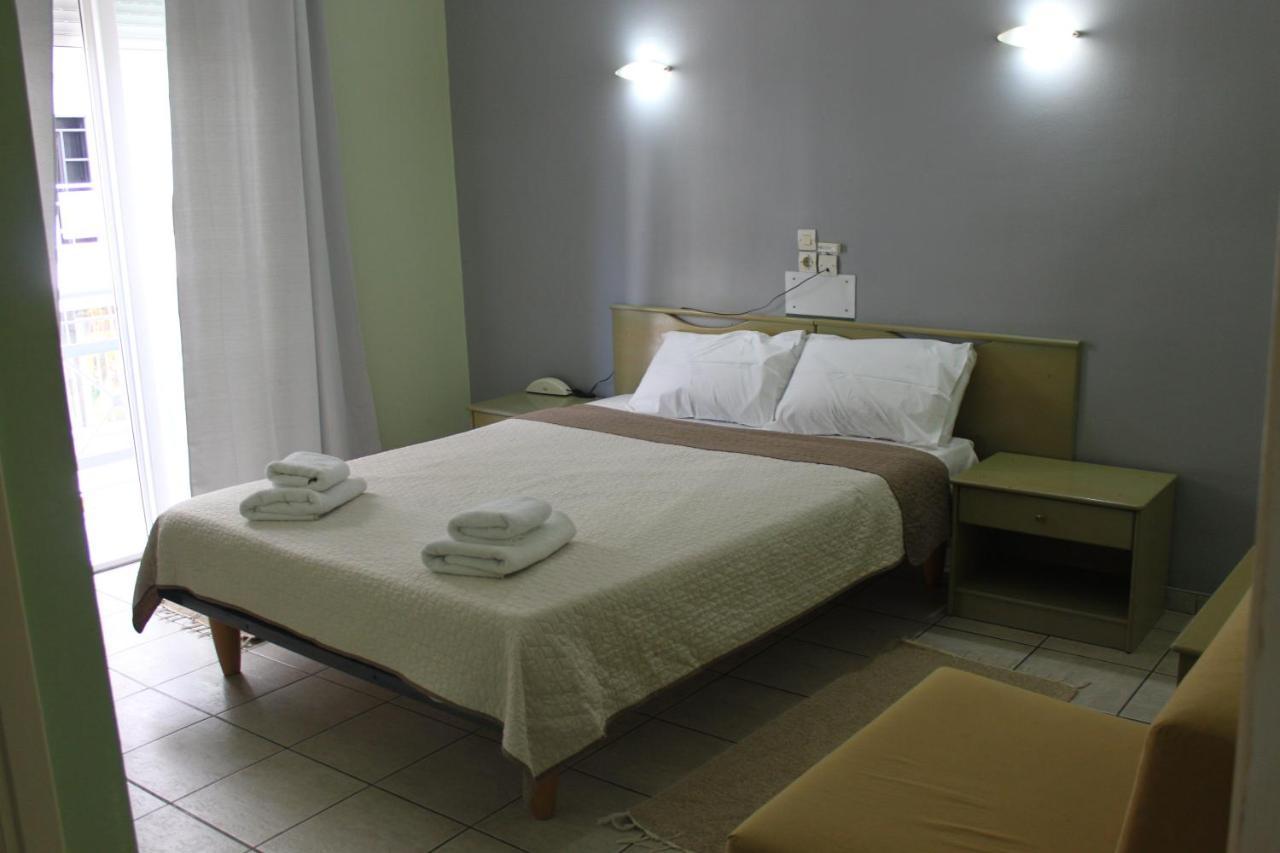 Avra Hotel 2*