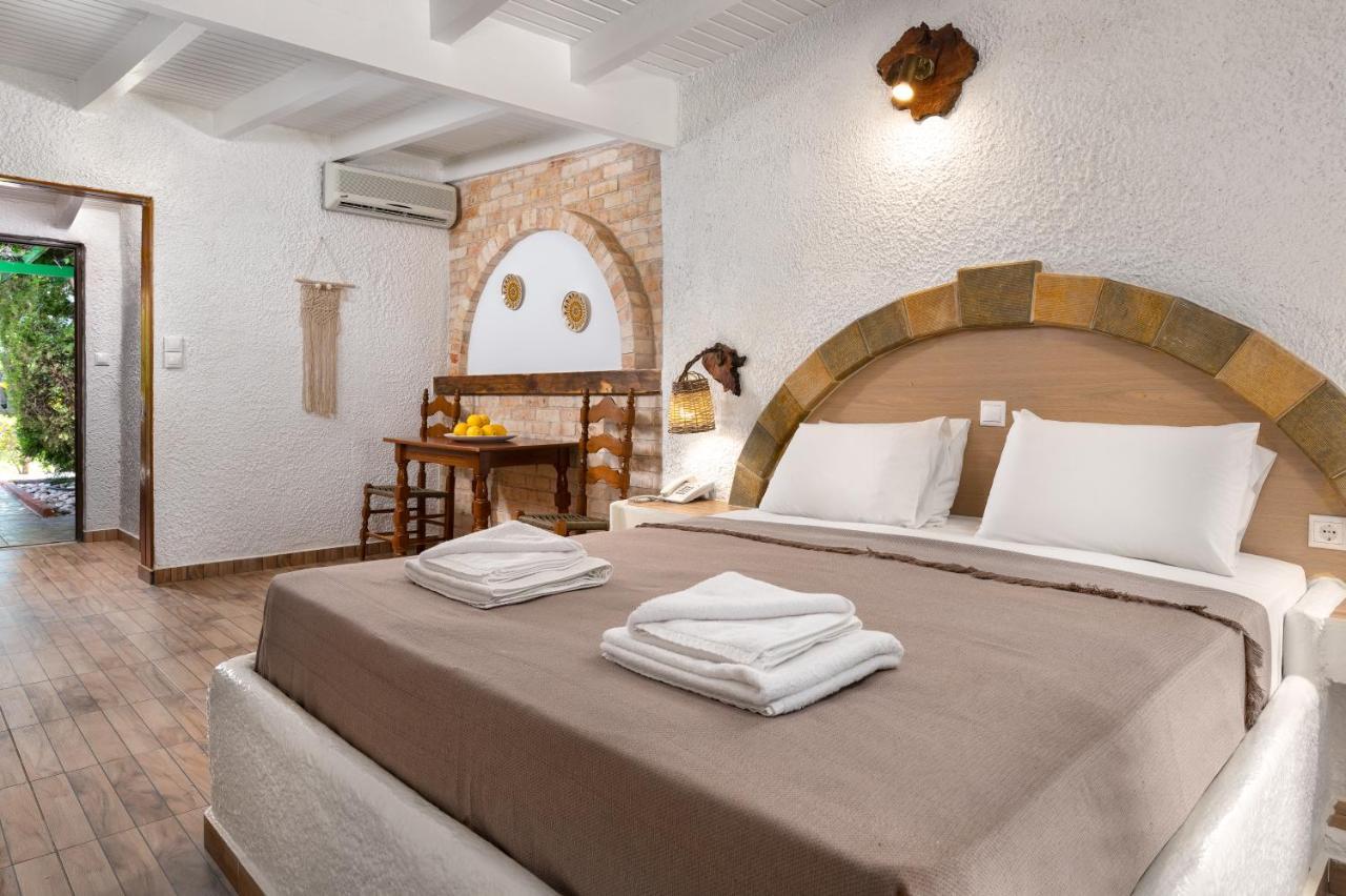 Elefteria Apts & Kolymbia