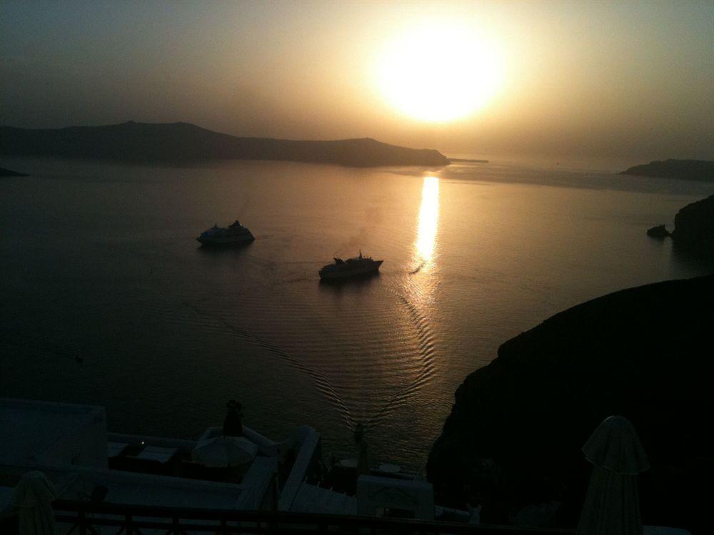 Lilium Santorini 5* Fira (Santorini)
