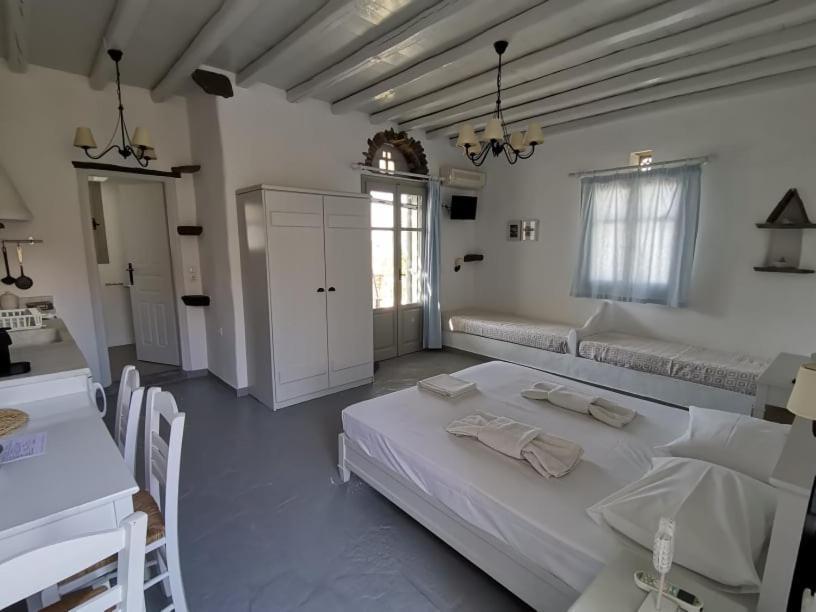Elia * Agios Romanos