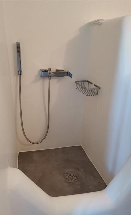 Elia Apartment *