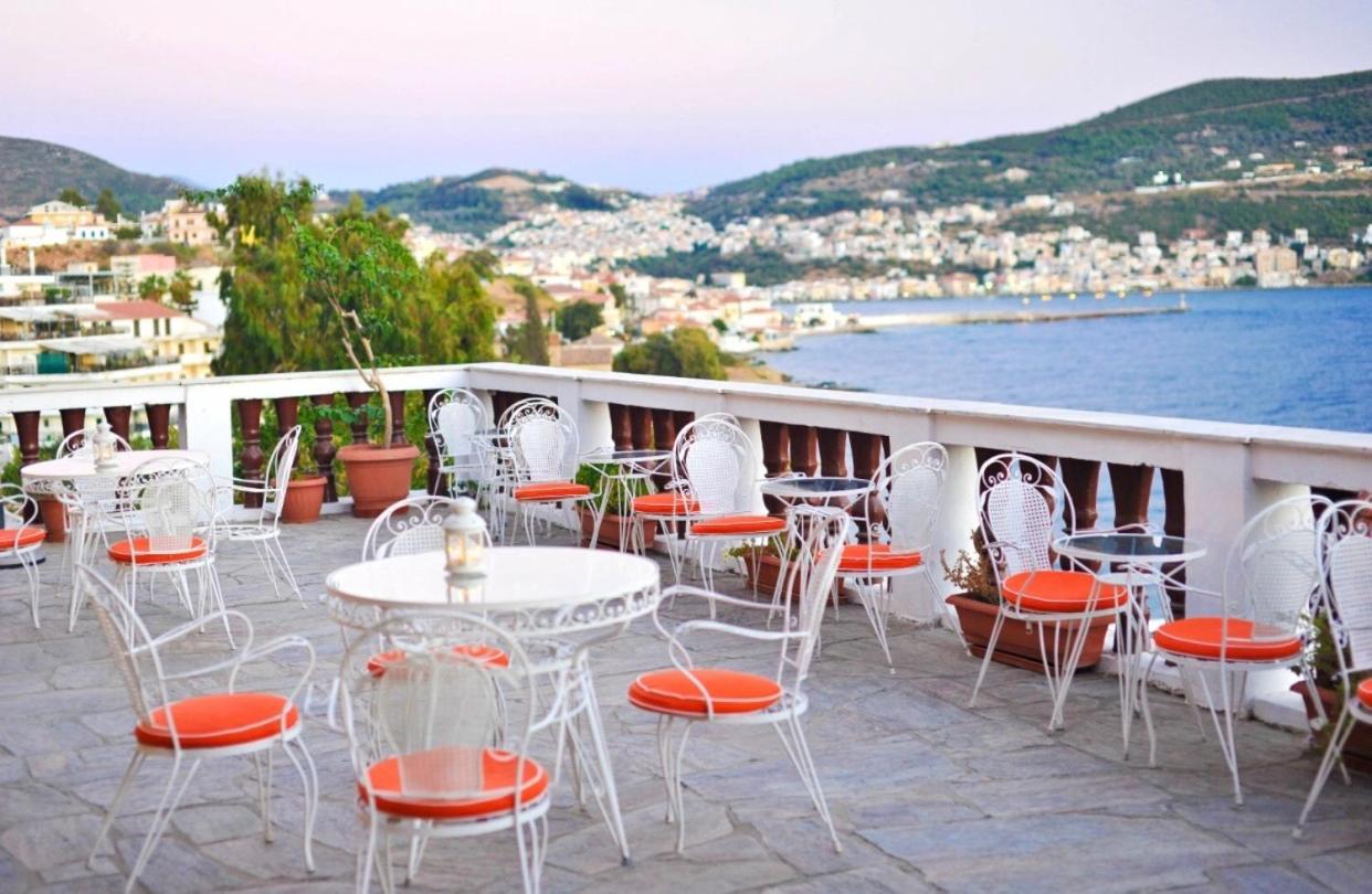 Mirini Hotel 3*