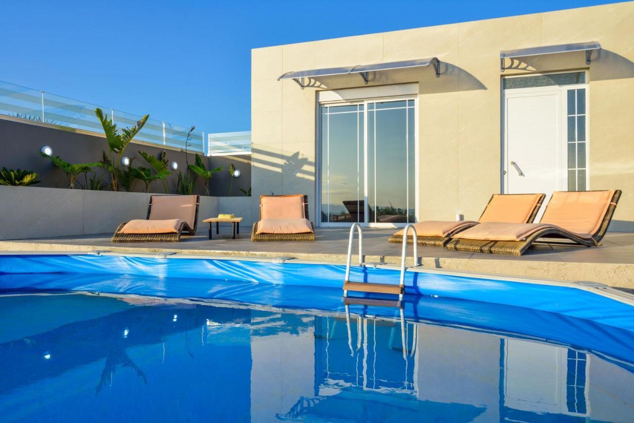 Villa Adorno Pequeno Luxury Tersanas