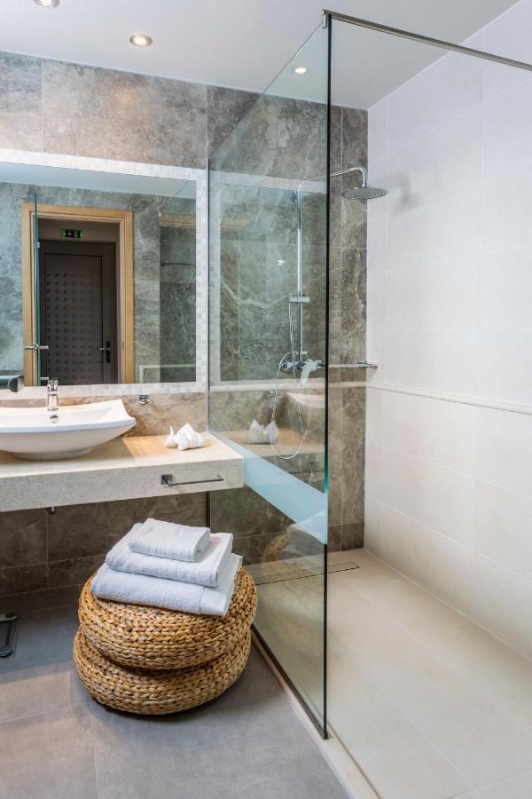 Elysian Luxury And Kalamata