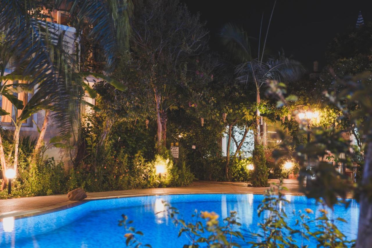 Aparthotel Dionyssos Village *
