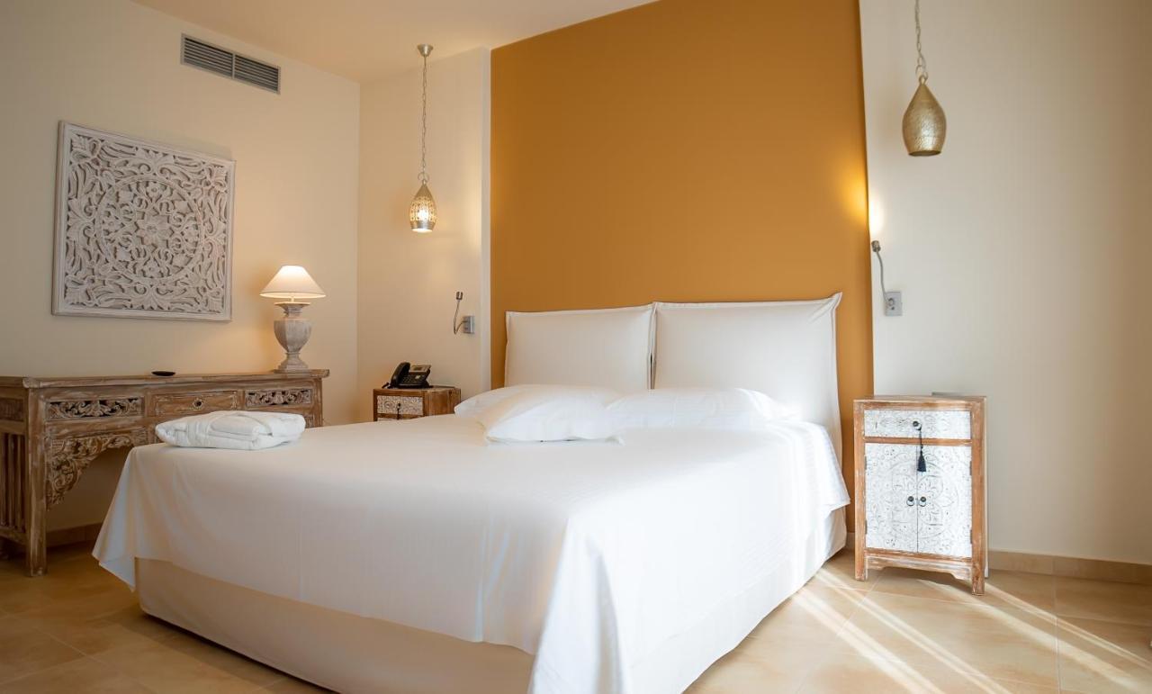 Elysian Luxury And Kalamata
