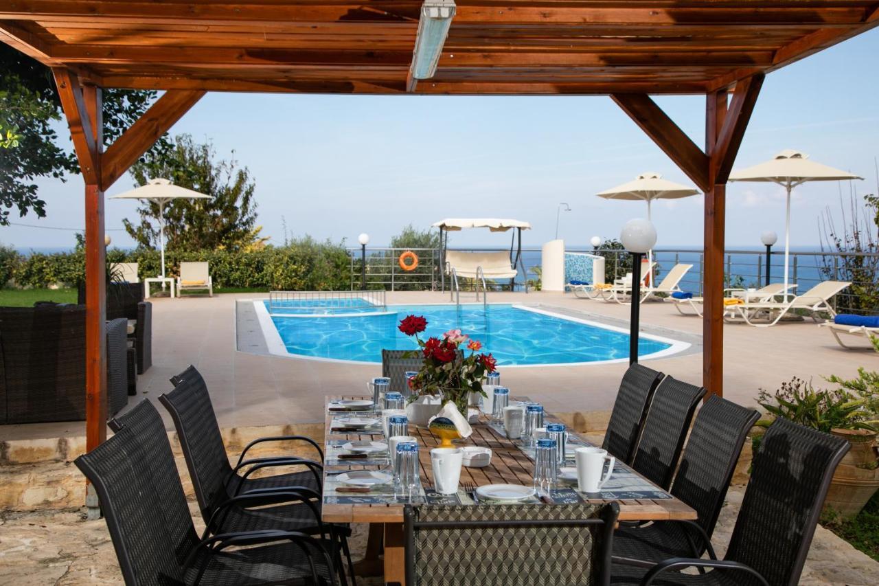 Diamantis Villa, Serene Oasis With Seaviews, By Thinkvilla Villa Adelianos Kampos