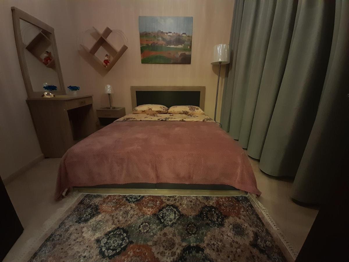 Exantas The Lux-veria Apartment