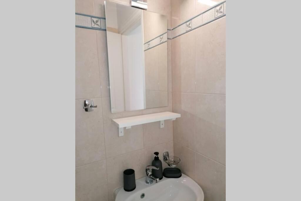 Rizes Elias With Sea View Apartment Isterni (Paros)