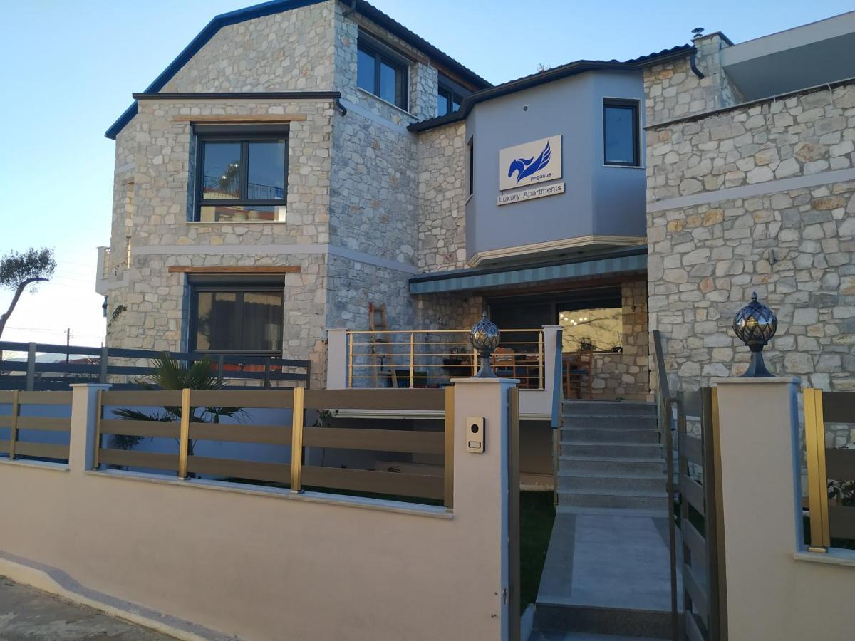 Pegasus Sea View Luxury Apartment *