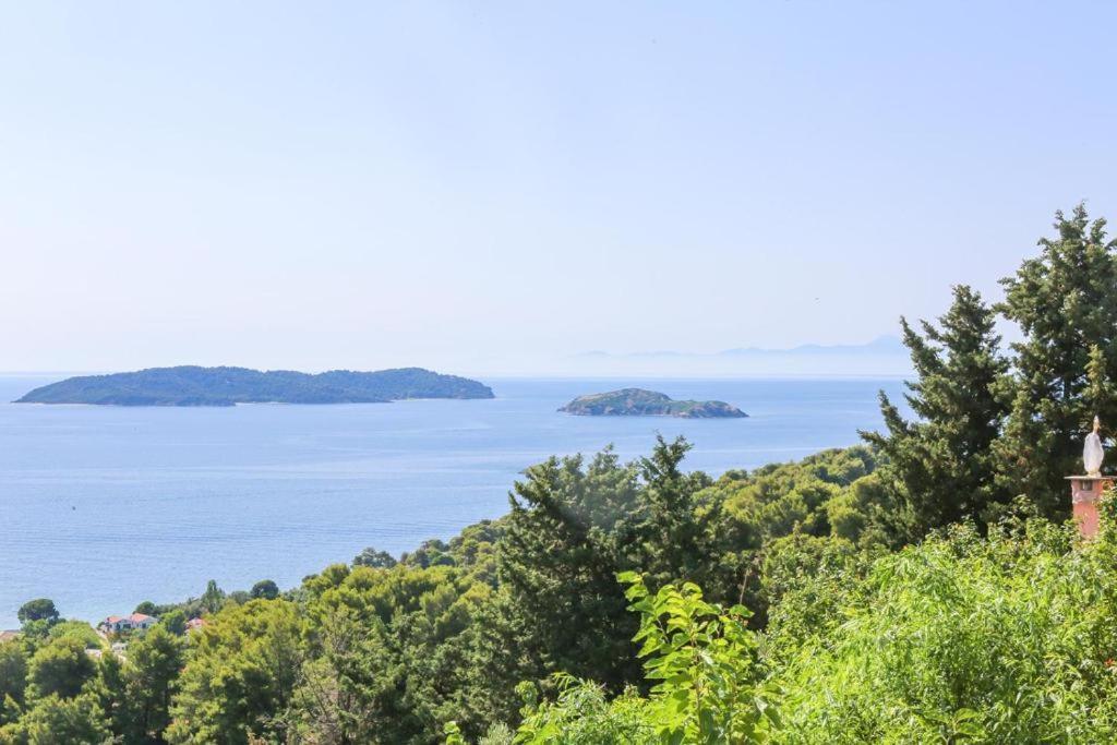 Absolute Vacation Luxury Stratos Near Sea Majestic View Apartment Achladies (Skiathos)