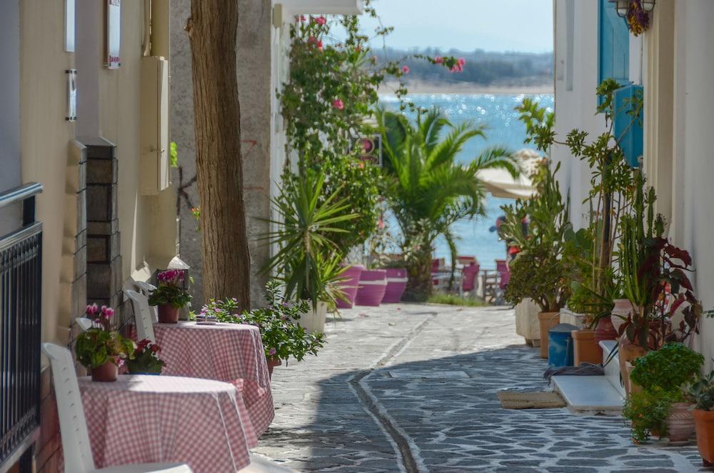 Panormos And Naxos City