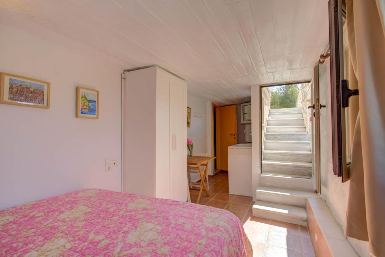 Mani Stone Towers Guest house