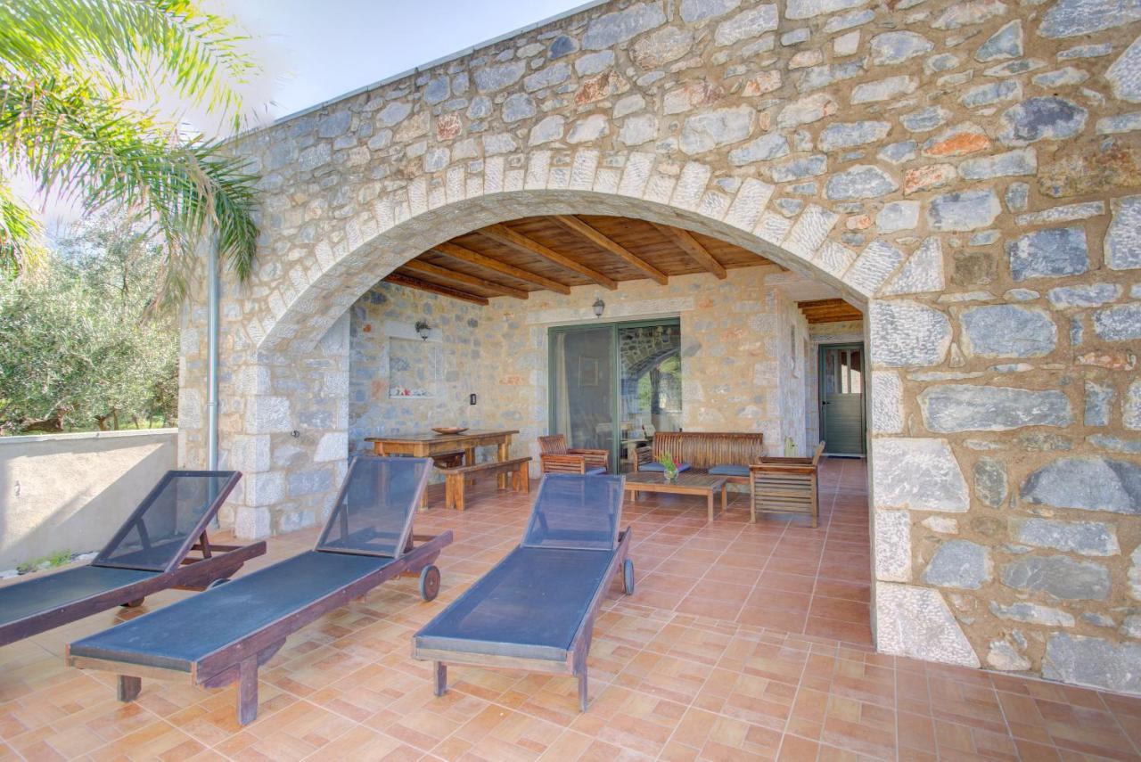 Mani Stone Towers Guest house 3*