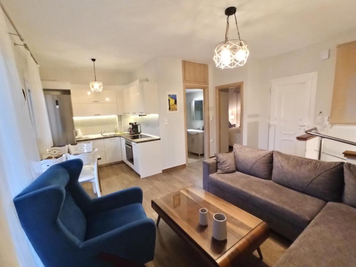 Apartment Mge Luxury House With Pool Nea Iraklitsa