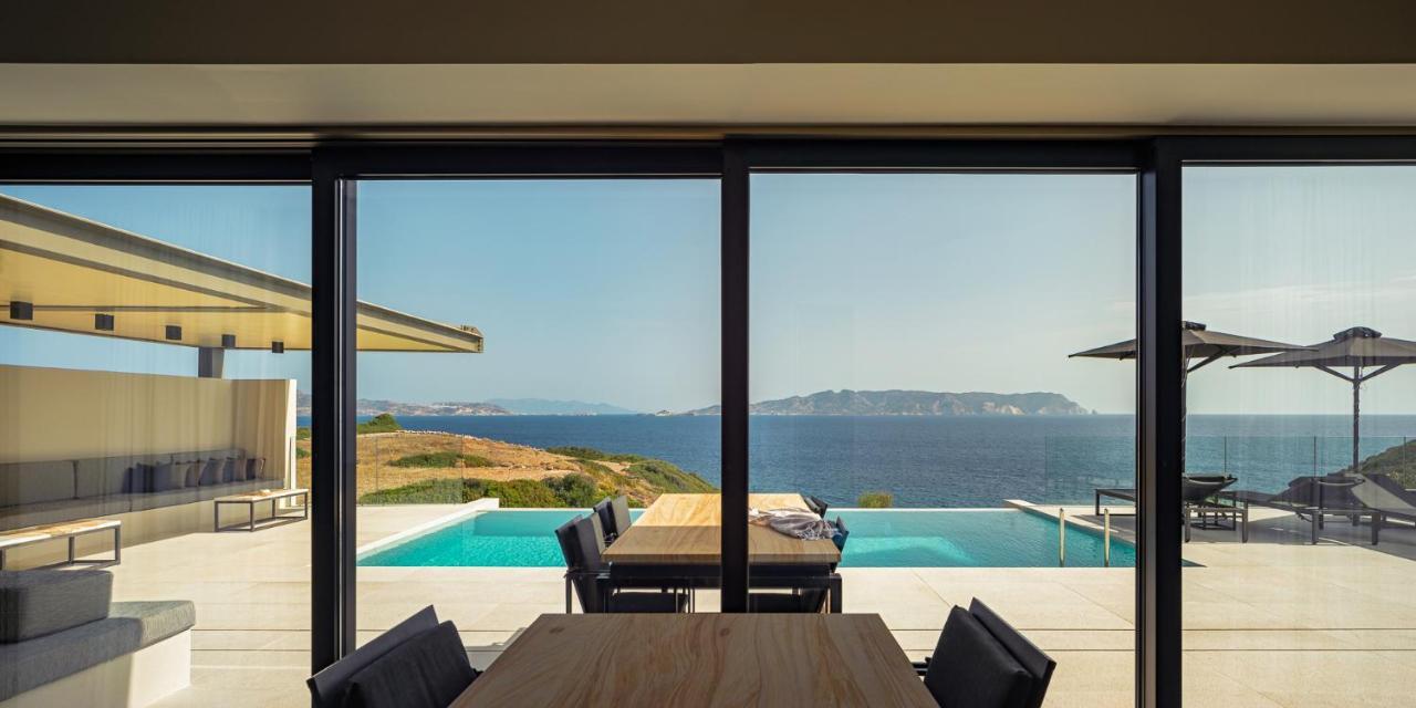 Milos Cove 5*
