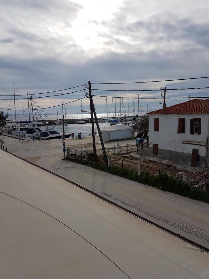 Marina 2*
