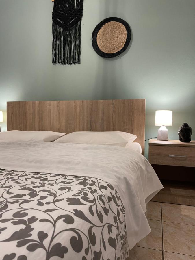 Anastasias House Near Athens Airport Apartment *