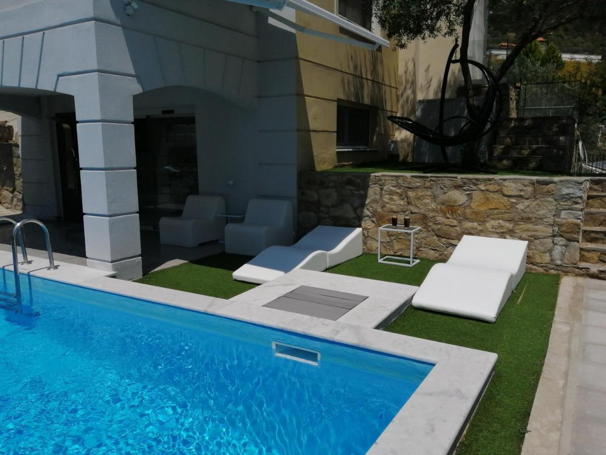 Alpha Delta Pool