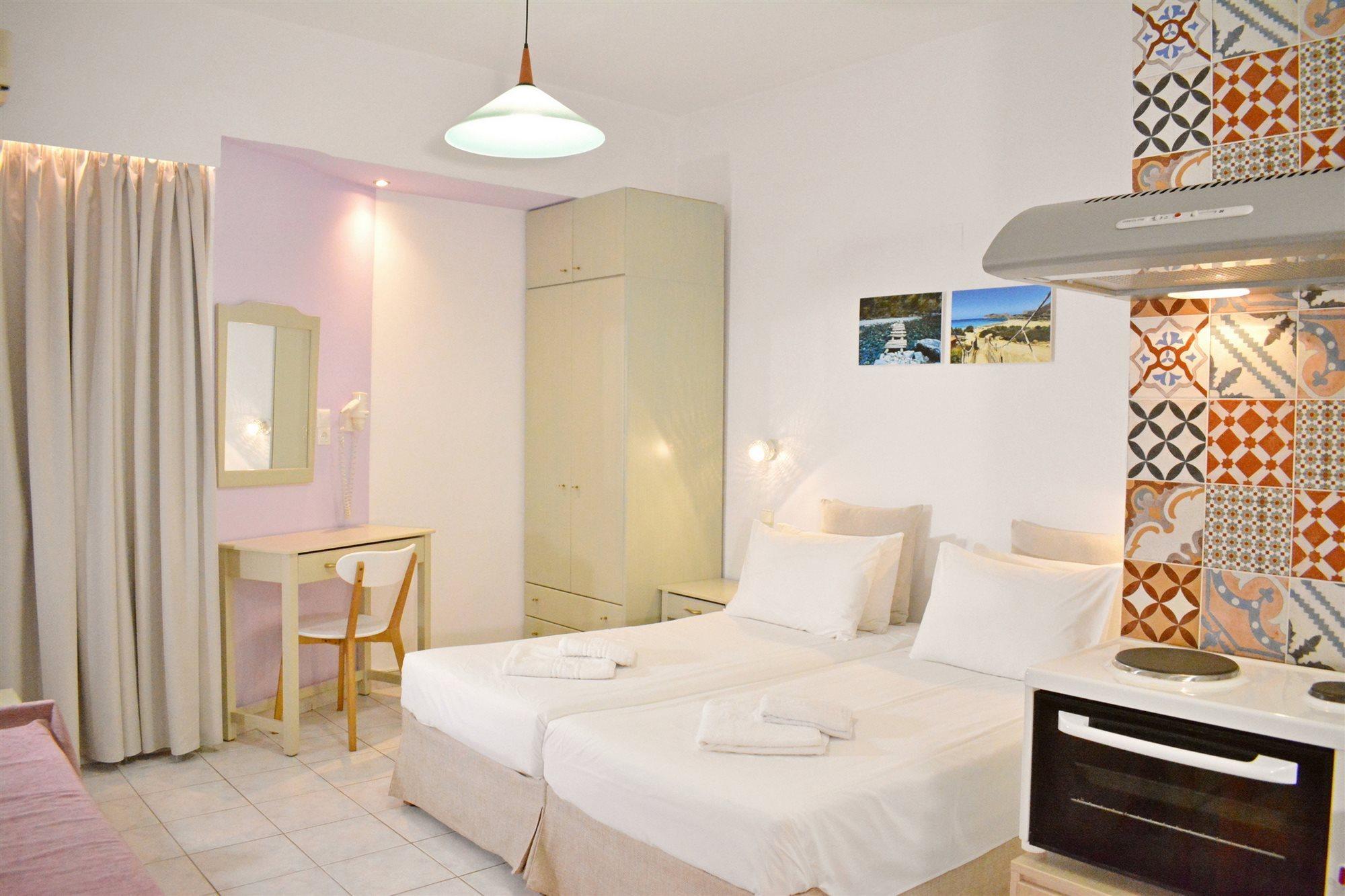 Melina's House Aparthotel 3*