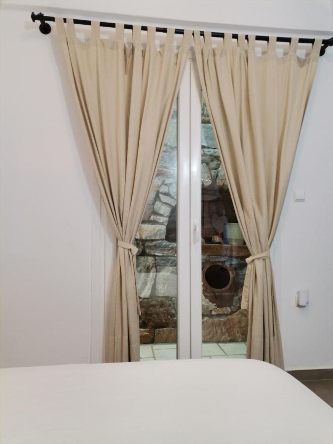 Apartment Chez Kiki Et Ioannis Engares