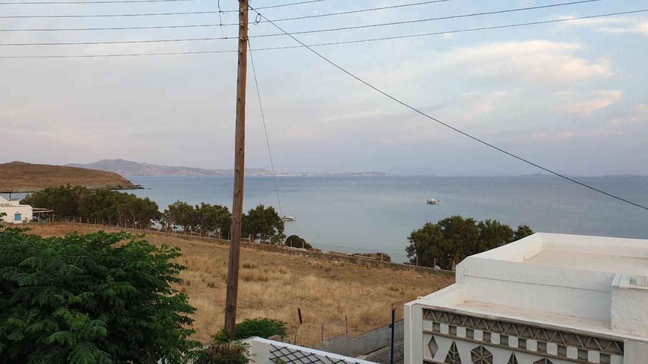 Galazio Kyma * Agios Ioannis (Tinos)