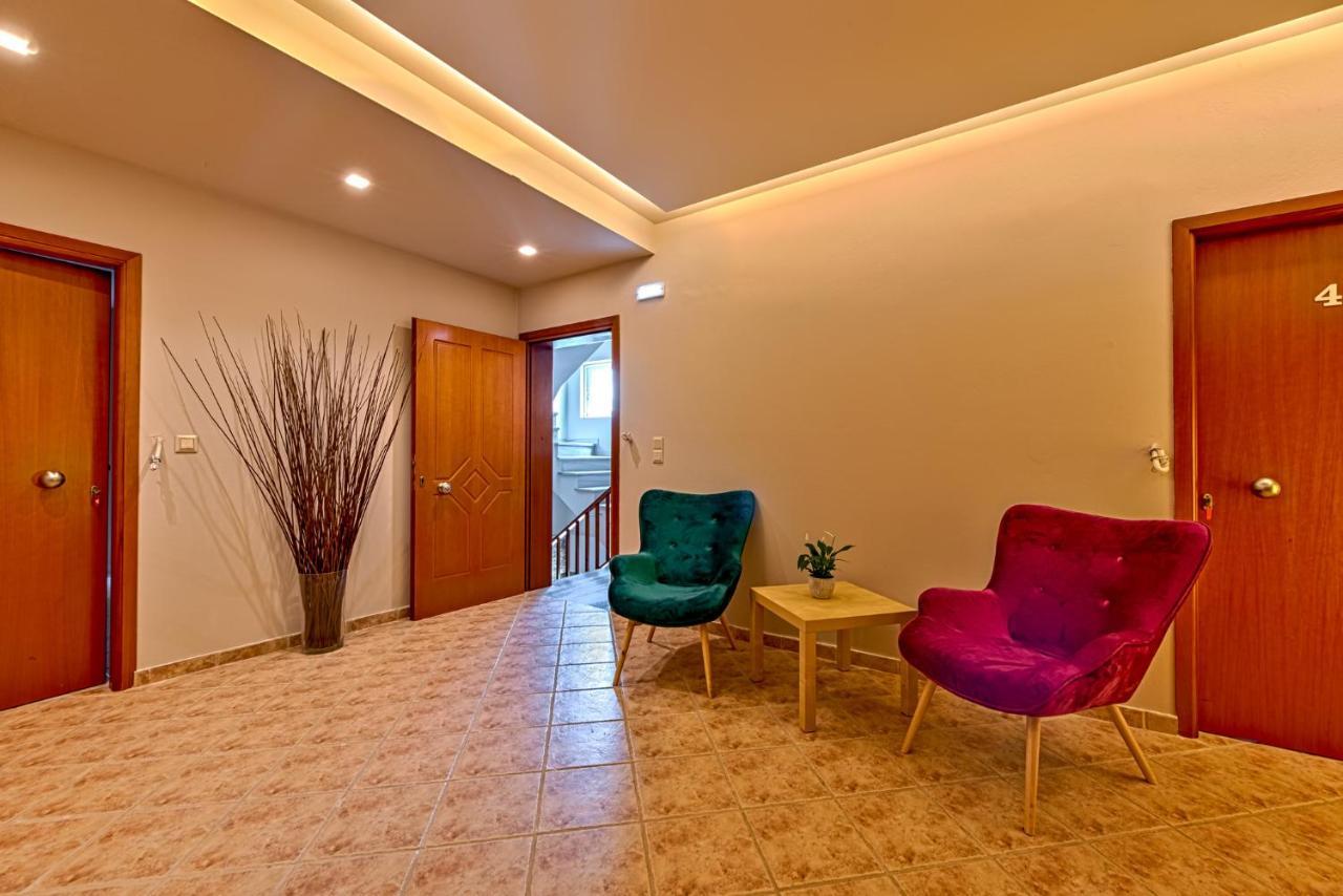 Anilio Plaza Aparthotel 4*