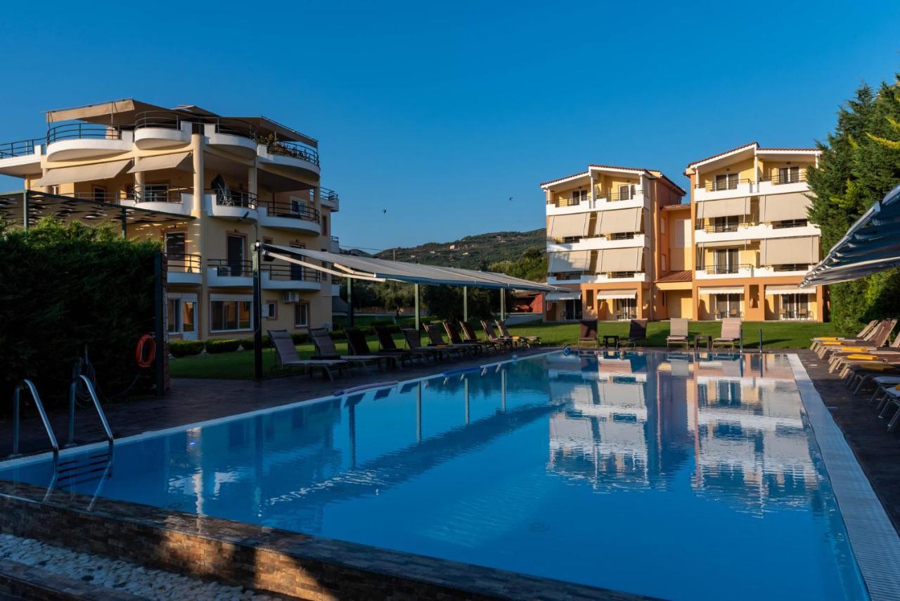 Anilio Plaza Zacharo