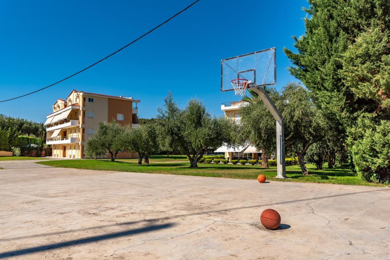 Anilio Plaza 4*