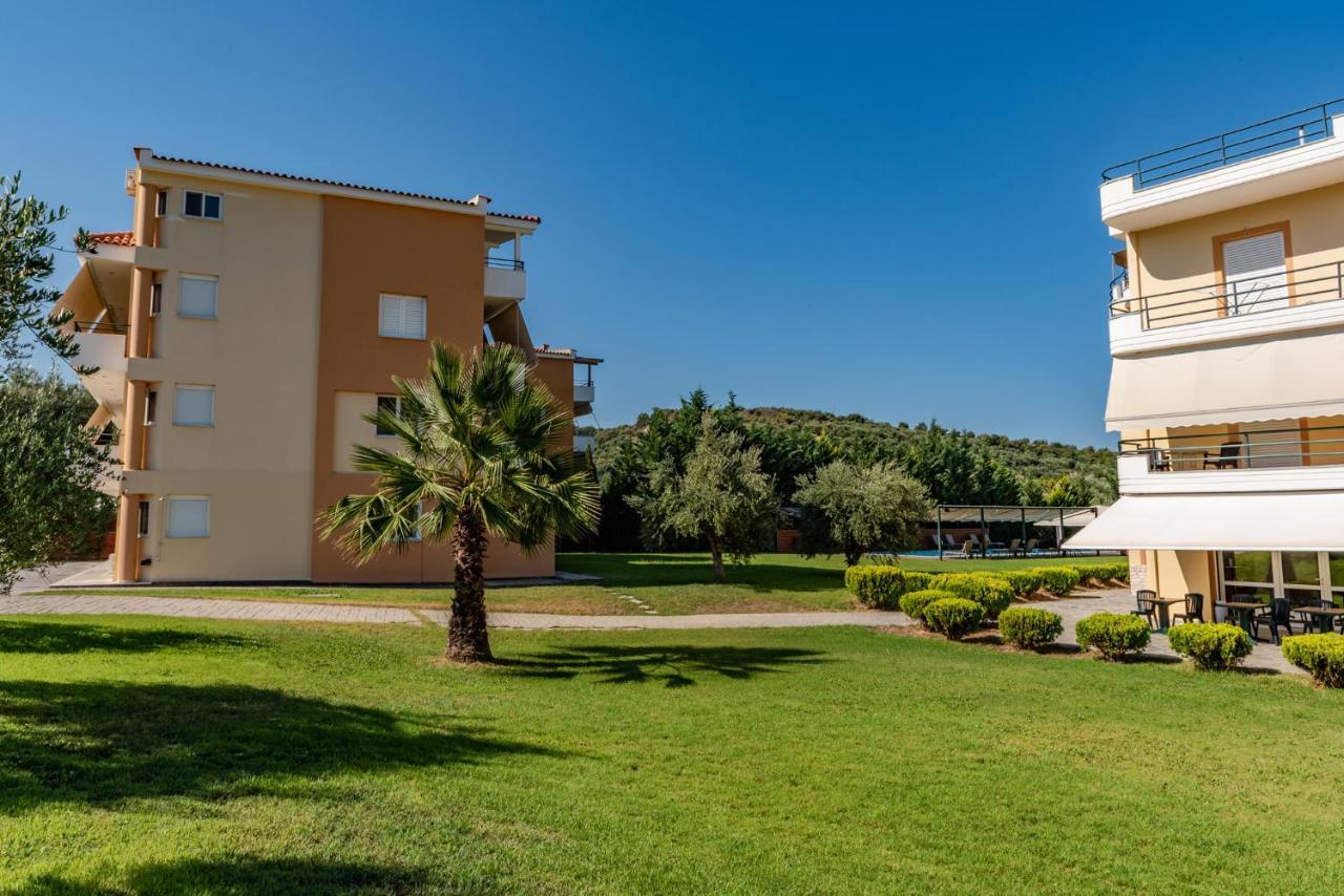 Aparthotel Anilio Plaza