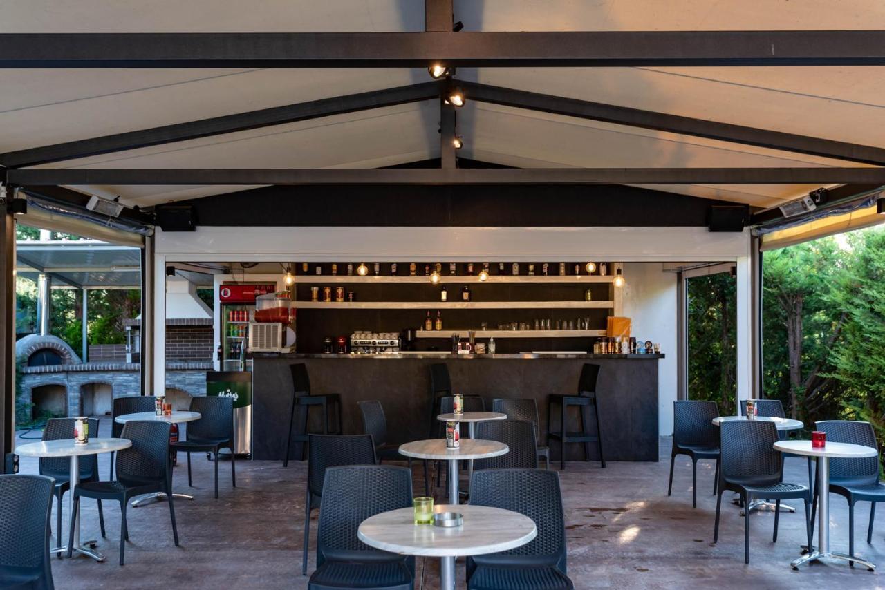 Anilio Plaza Zacharo