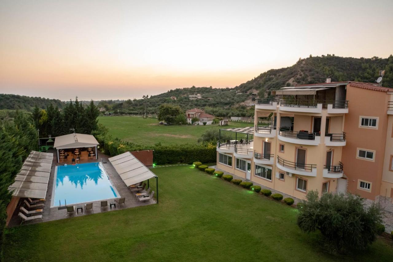 Anilio Plaza Aparthotel Zacharo