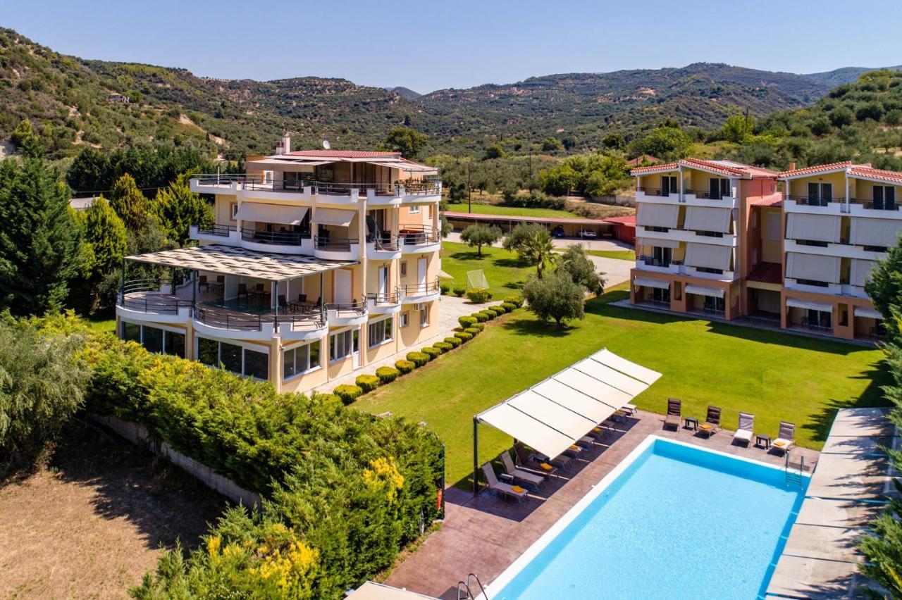 Anilio Plaza 4*