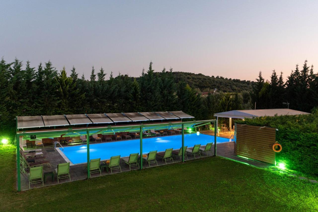 Anilio Plaza 4*